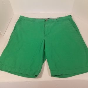 TOMMY HILFIGER GREEN FLAT FRONT SHORTS